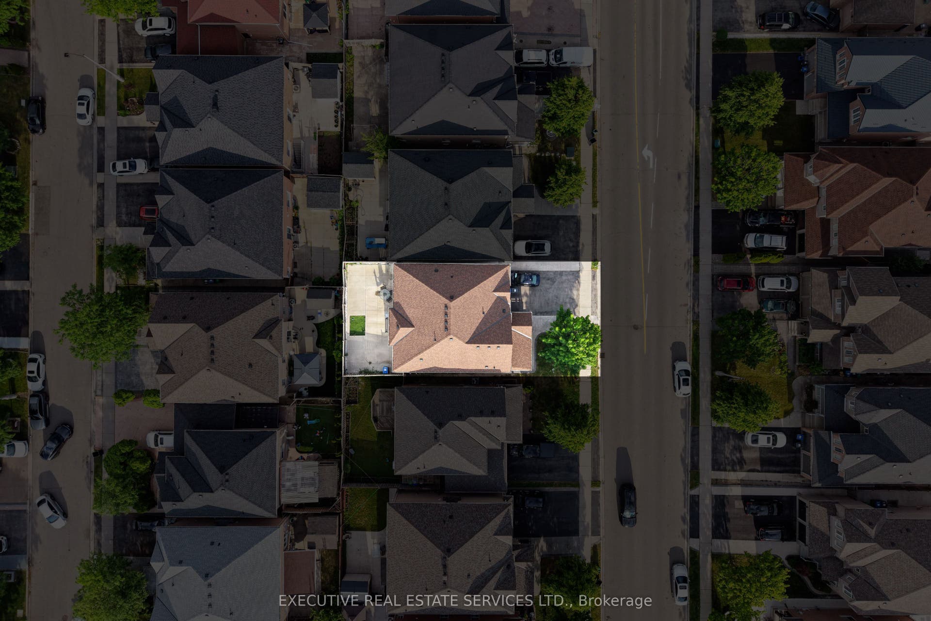 7 Chapparal Drive, Brampton, Peel ON L6R 3C5