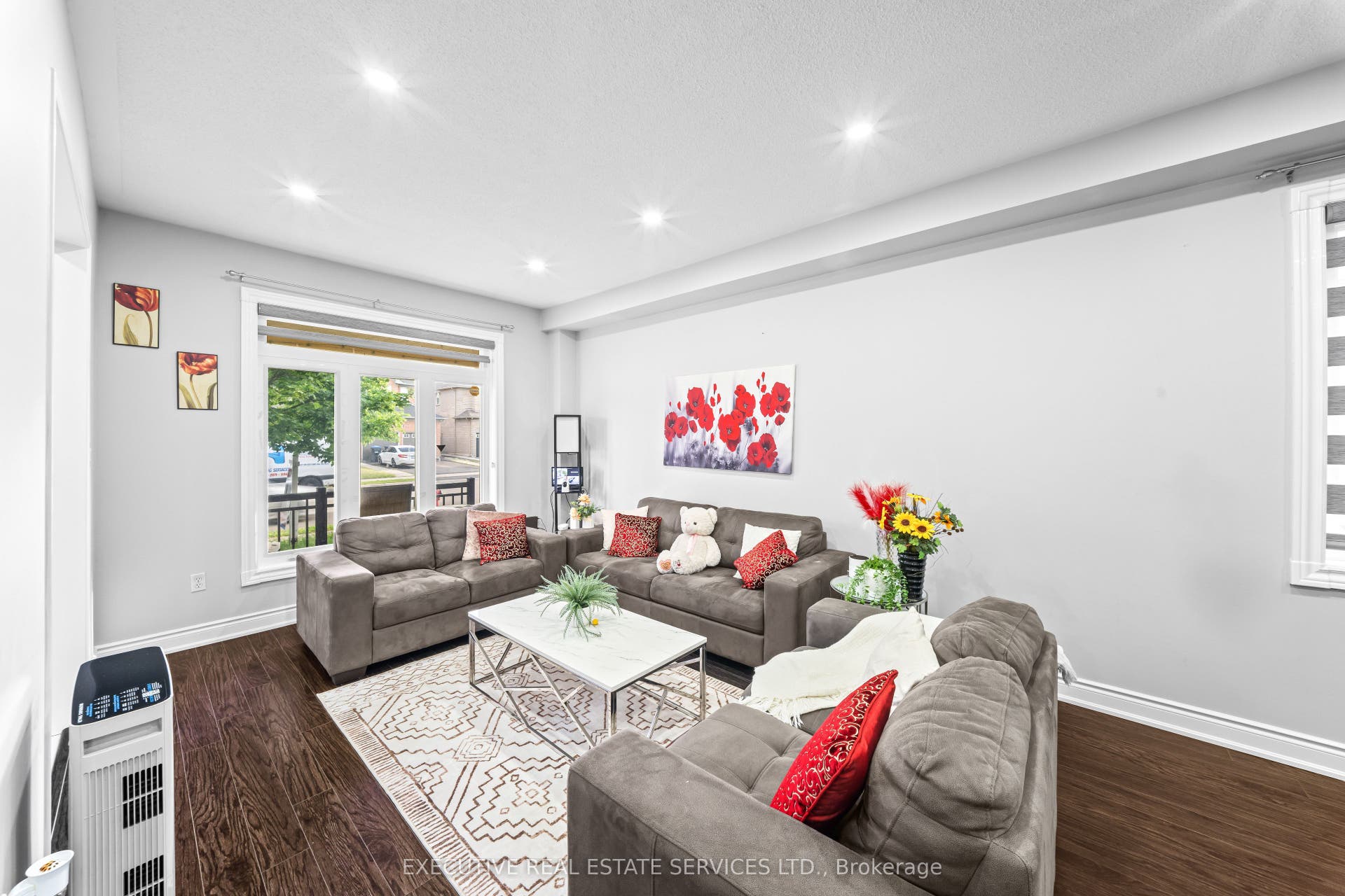 7 Chapparal Drive, Brampton, Peel ON L6R 3C5