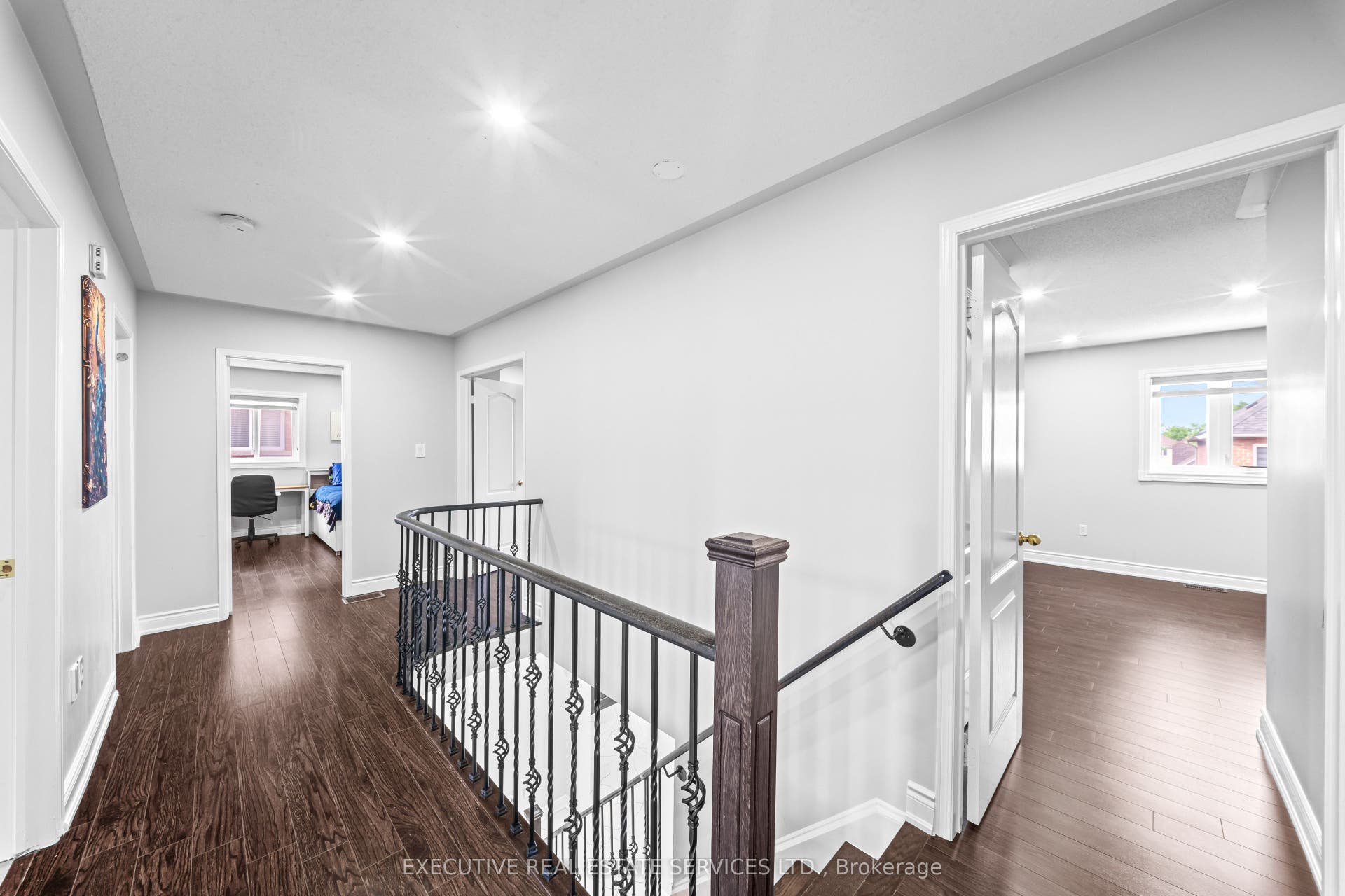 7 Chapparal Drive, Brampton, Peel ON L6R 3C5