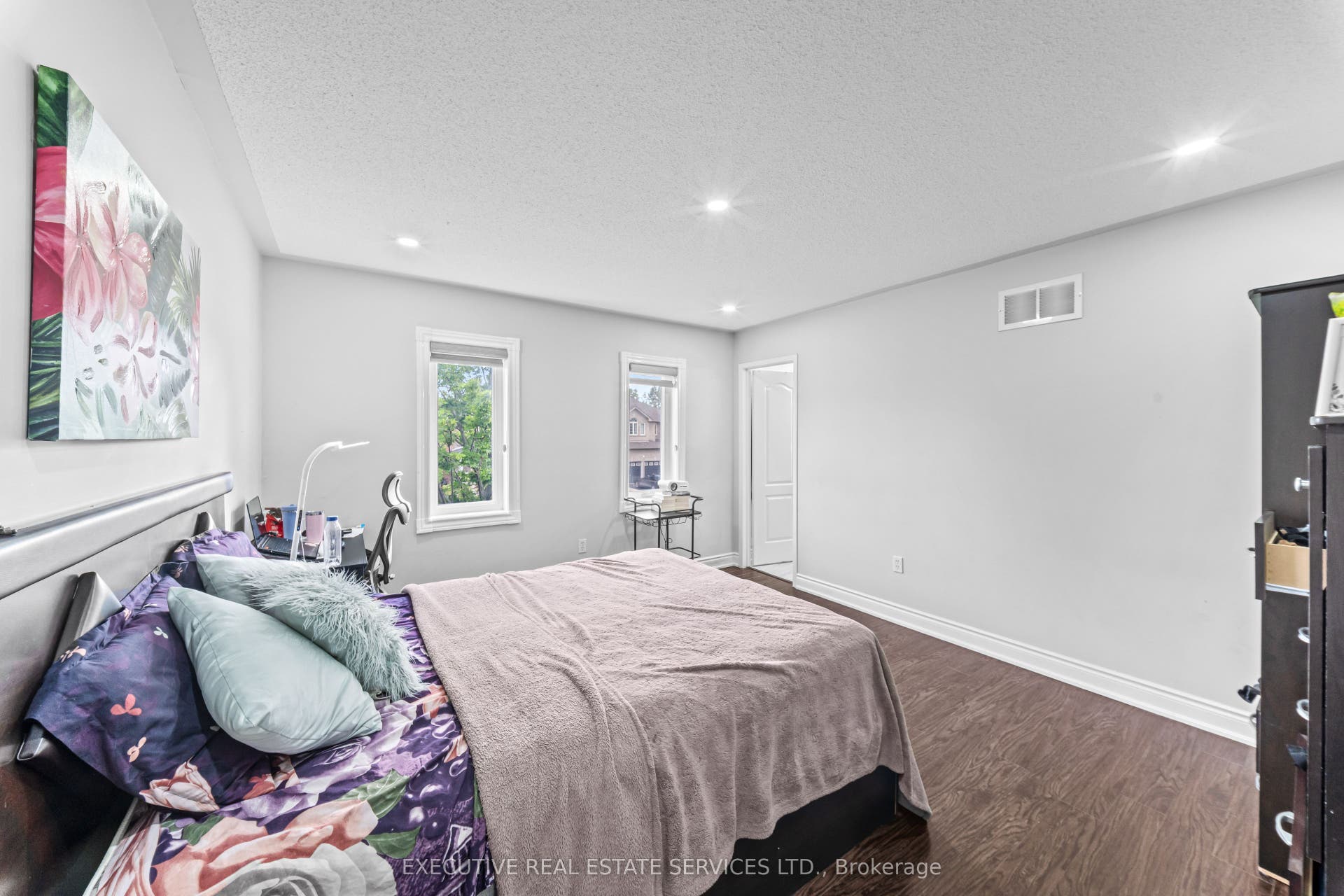 7 Chapparal Drive, Brampton, Peel ON L6R 3C5