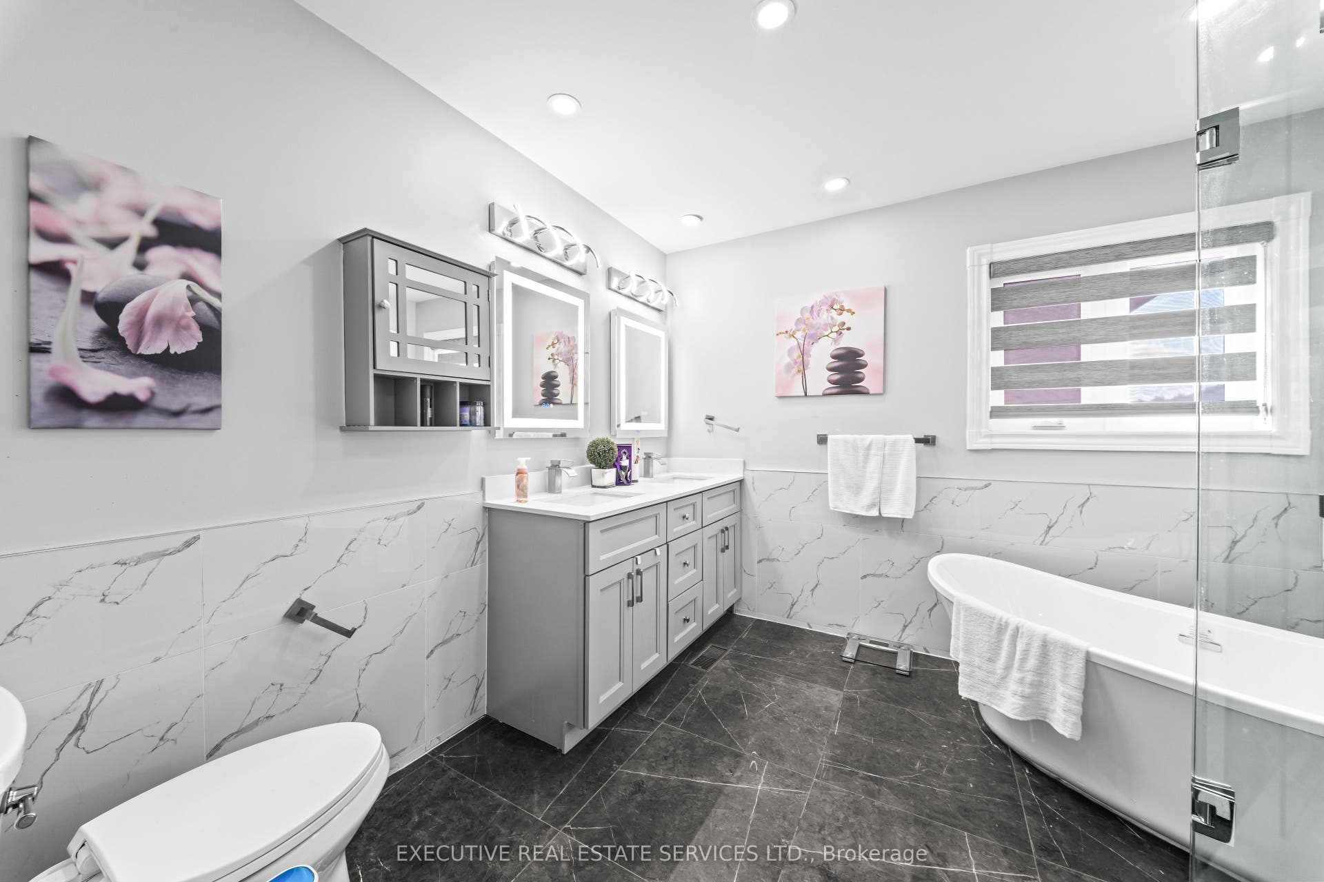 7 Chapparal Drive, Brampton, Peel ON L6R 3C5