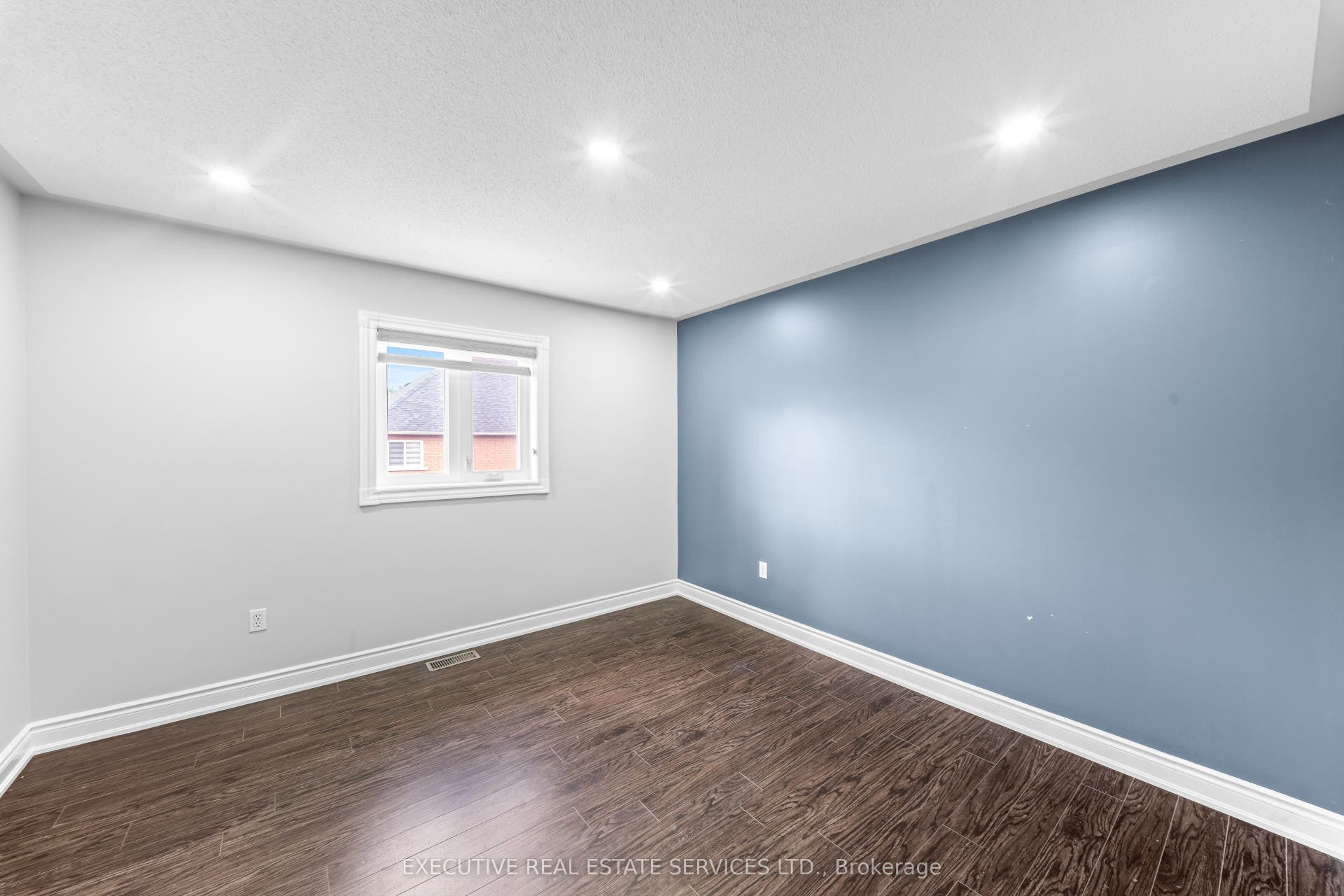 7 Chapparal Drive, Brampton, Peel ON L6R 3C5