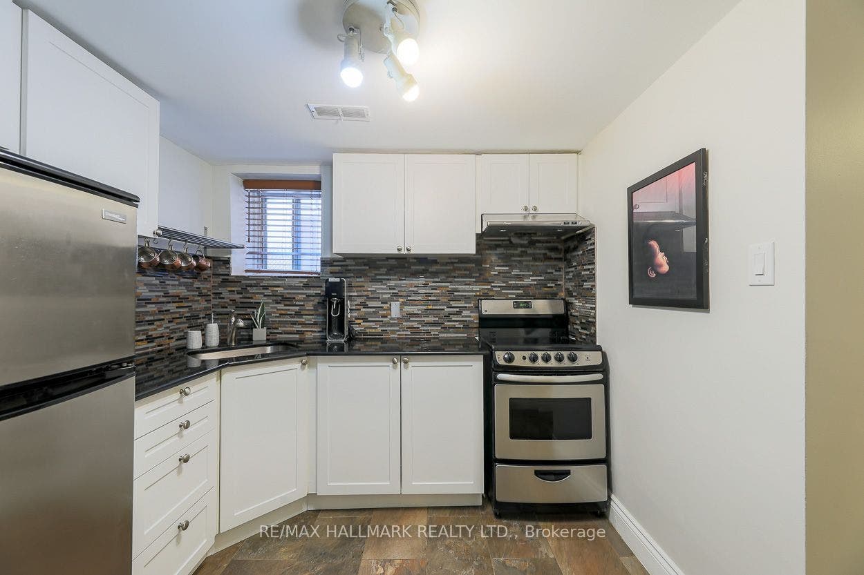 620 Indian Road, Toronto W02, Toronto W, Toronto ON M6P 2C6