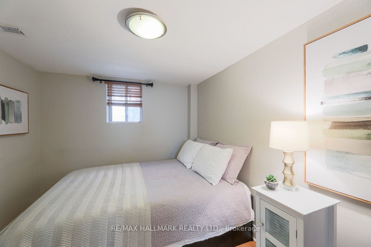 620 Indian Road, Toronto W02, Toronto W, Toronto ON M6P 2C6