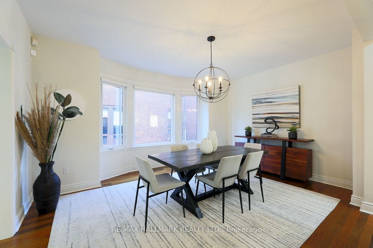 620 Indian Road, Toronto W02, Toronto W, Toronto ON M6P 2C6