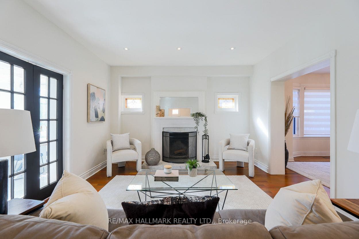 620 Indian Road, Toronto W02, Toronto W, Toronto ON M6P 2C6