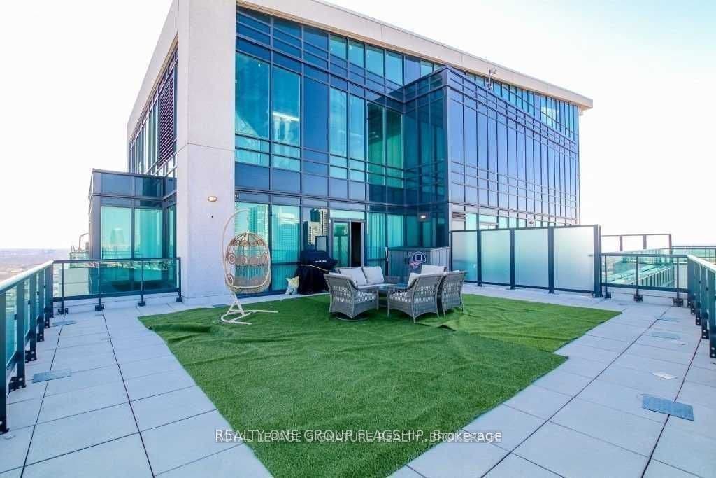 3985 Grand Park Drive, #2801, Mississauga, Peel ON L5B 0H8