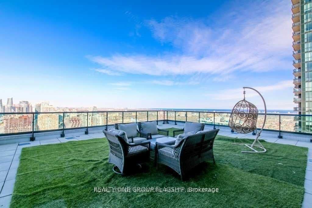 3985 Grand Park Drive, #2801, Mississauga, Peel ON L5B 0H8