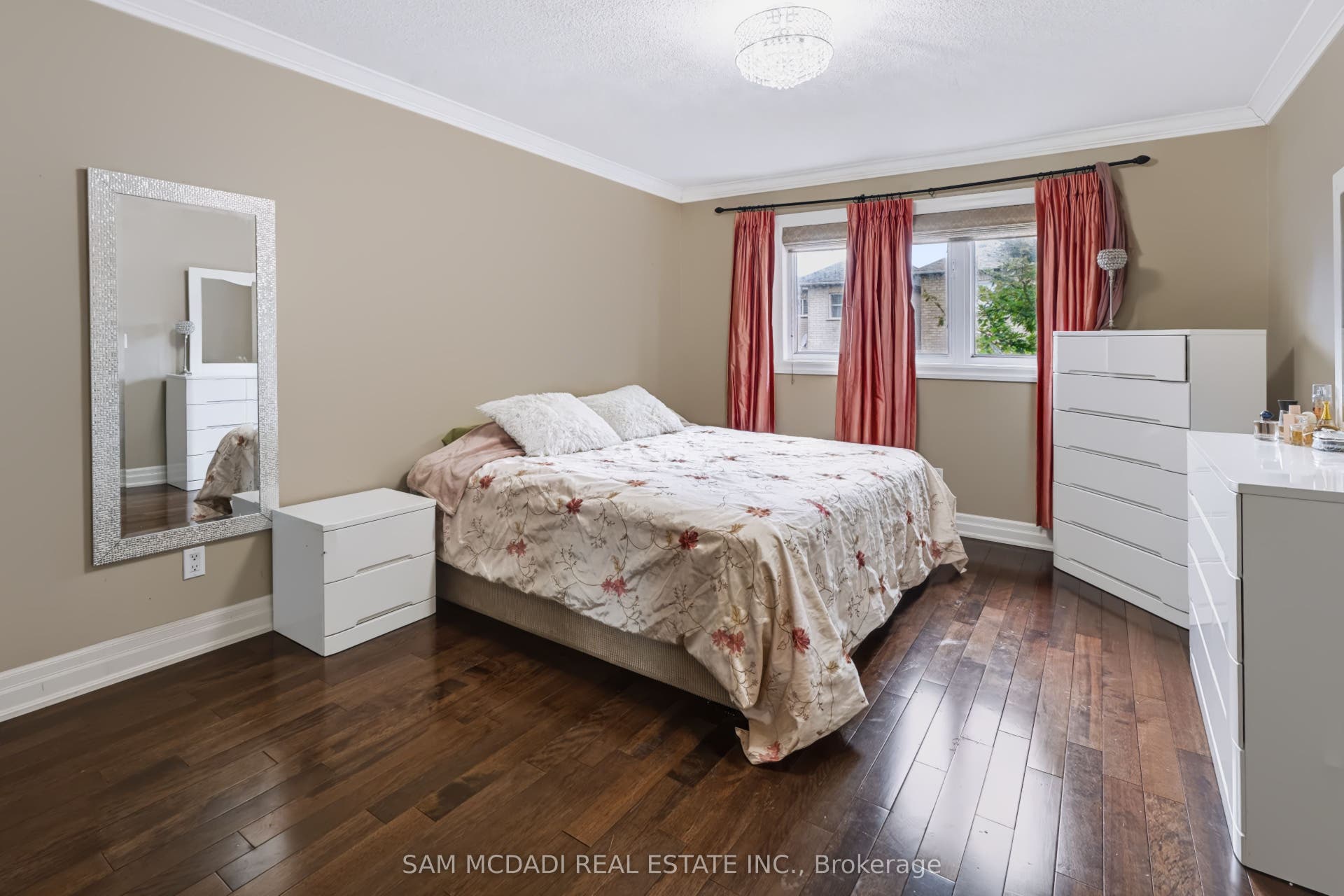 7562 Magistrate Terrace, Mississauga, Peel ON L5W 1L3
