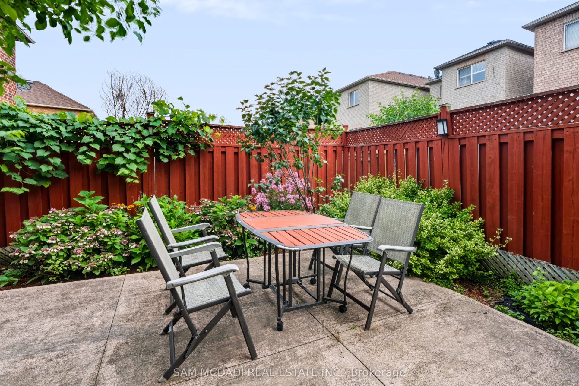 7562 Magistrate Terrace, Mississauga, Peel ON L5W 1L3
