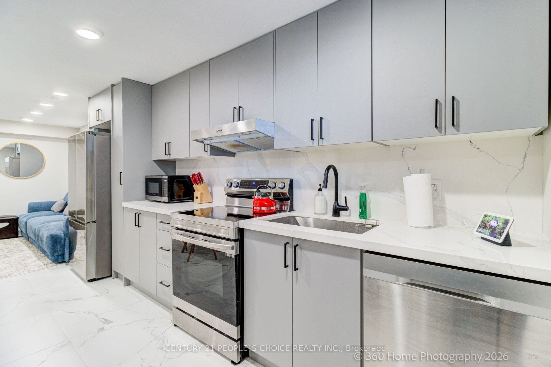37 Bentworth Avenue, #2, Toronto W04, Toronto W, Toronto ON M6A 1P1