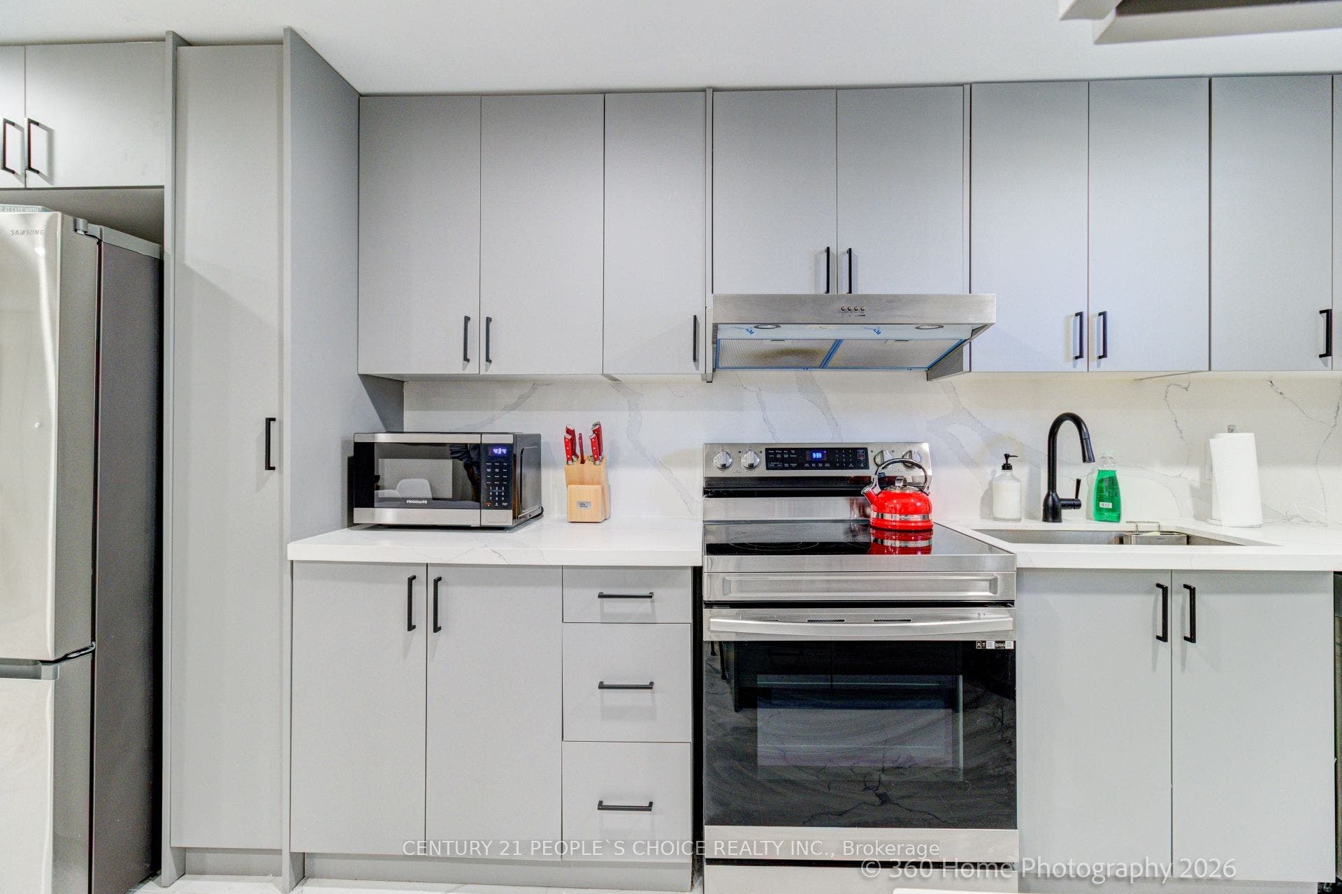 37 Bentworth Avenue, #2, Toronto W04, Toronto W, Toronto ON M6A 1P1