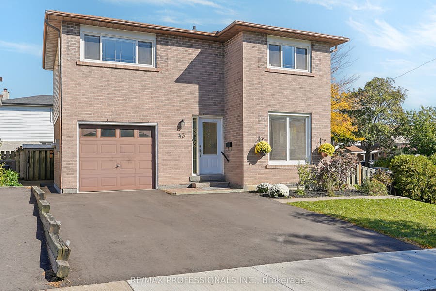Property photo for 43 Franca Crescent, Toronto W, Toronto ON