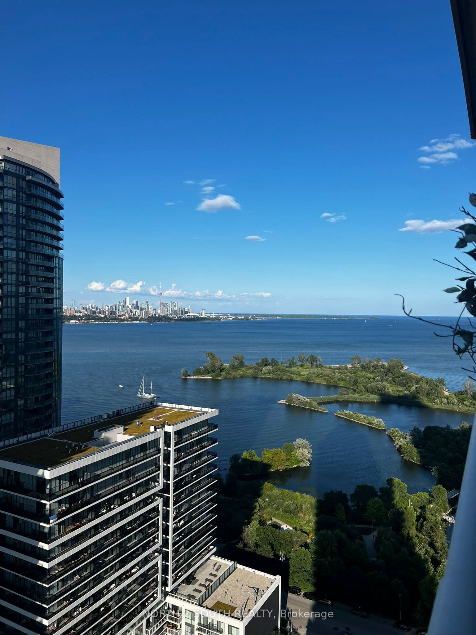 33 Shore Breeze Drive, #2604, Toronto W, Toronto ON M8V 1A1 33 Shore Breeze Drive, #2604, Toronto W, Toronto ON M8V 1A1