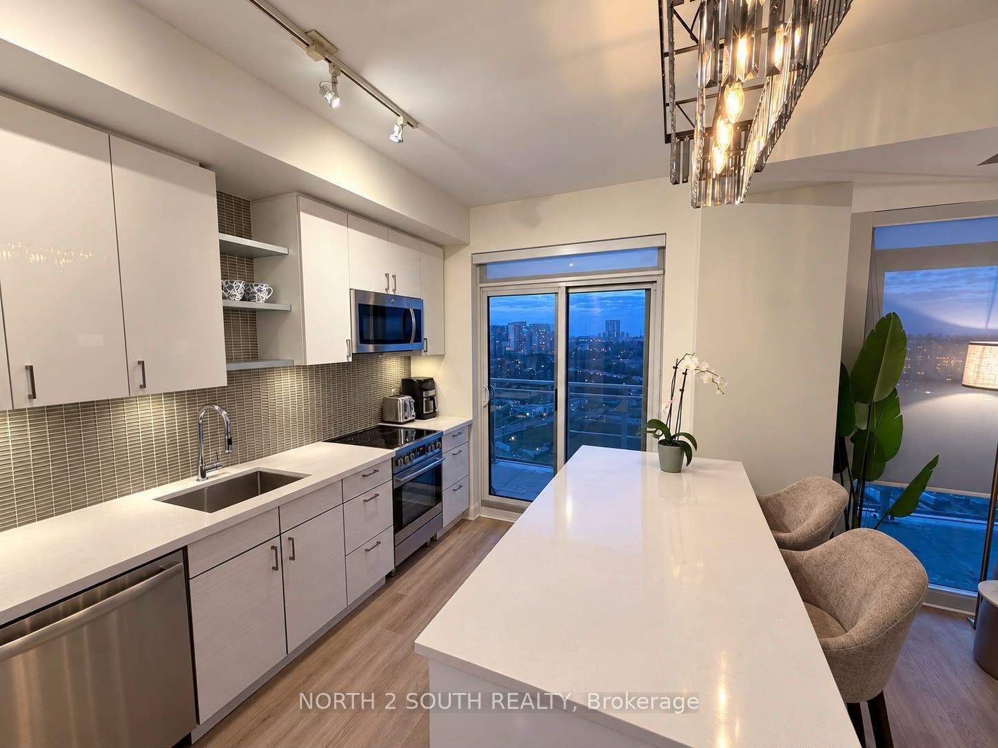 33 Shore Breeze Drive, #2604, Toronto W, Toronto ON M8V 1A1 33 Shore Breeze Drive, #2604, Toronto W, Toronto ON M8V 1A1