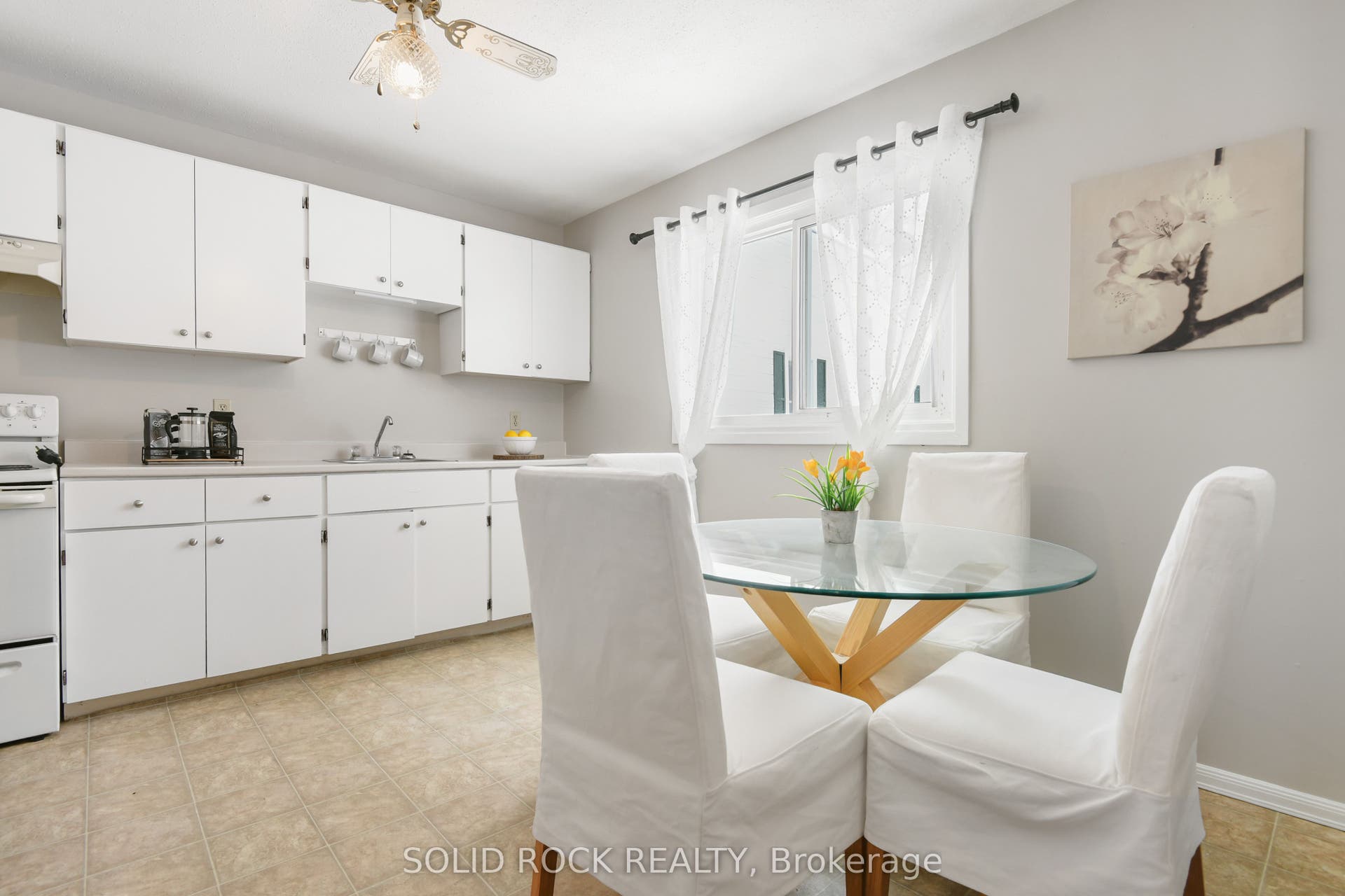 54 / 56 William Street W, Arnprior, Renfrew ON K7S 1J9