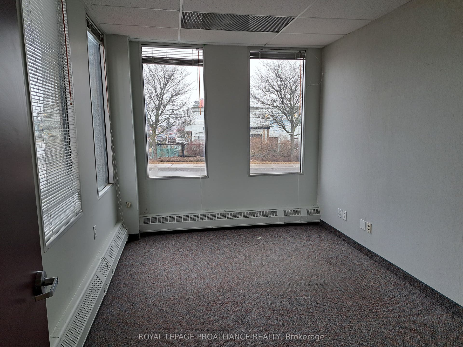 2479 PARKEDALE Avenue, #2, Brockville, Leeds And Grenville ON K6V 3H2
