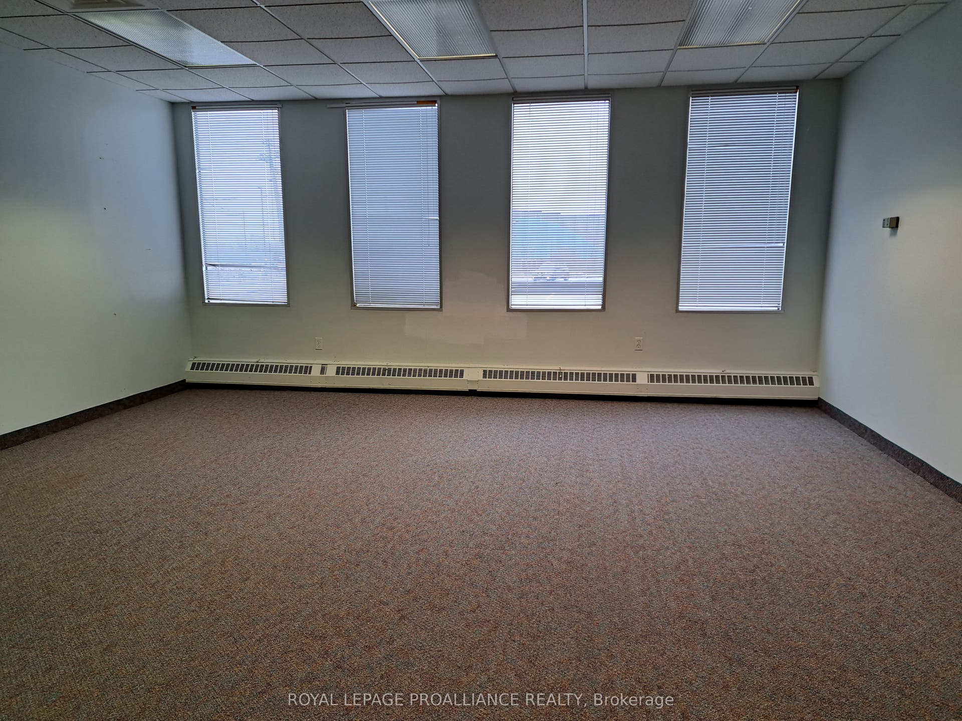 2479 PARKEDALE Avenue, #2, Brockville, Leeds And Grenville ON K6V 3H2