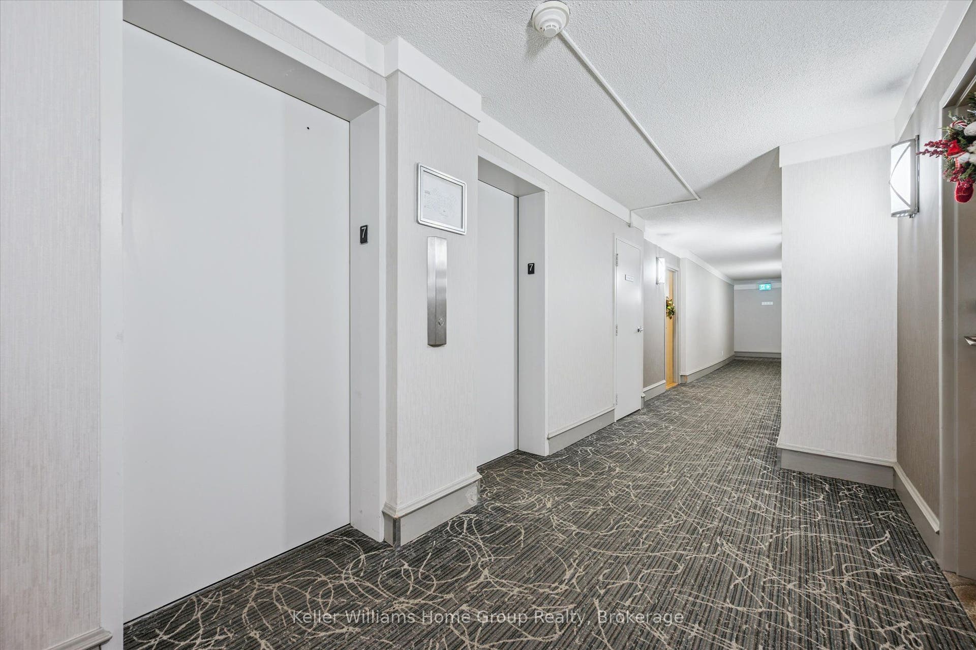 23 Woodlawn Road E, #702, Guelph, Wellington ON N1H 7G6 23 Woodlawn Road E, #702, Guelph, Wellington ON N1H 7G6