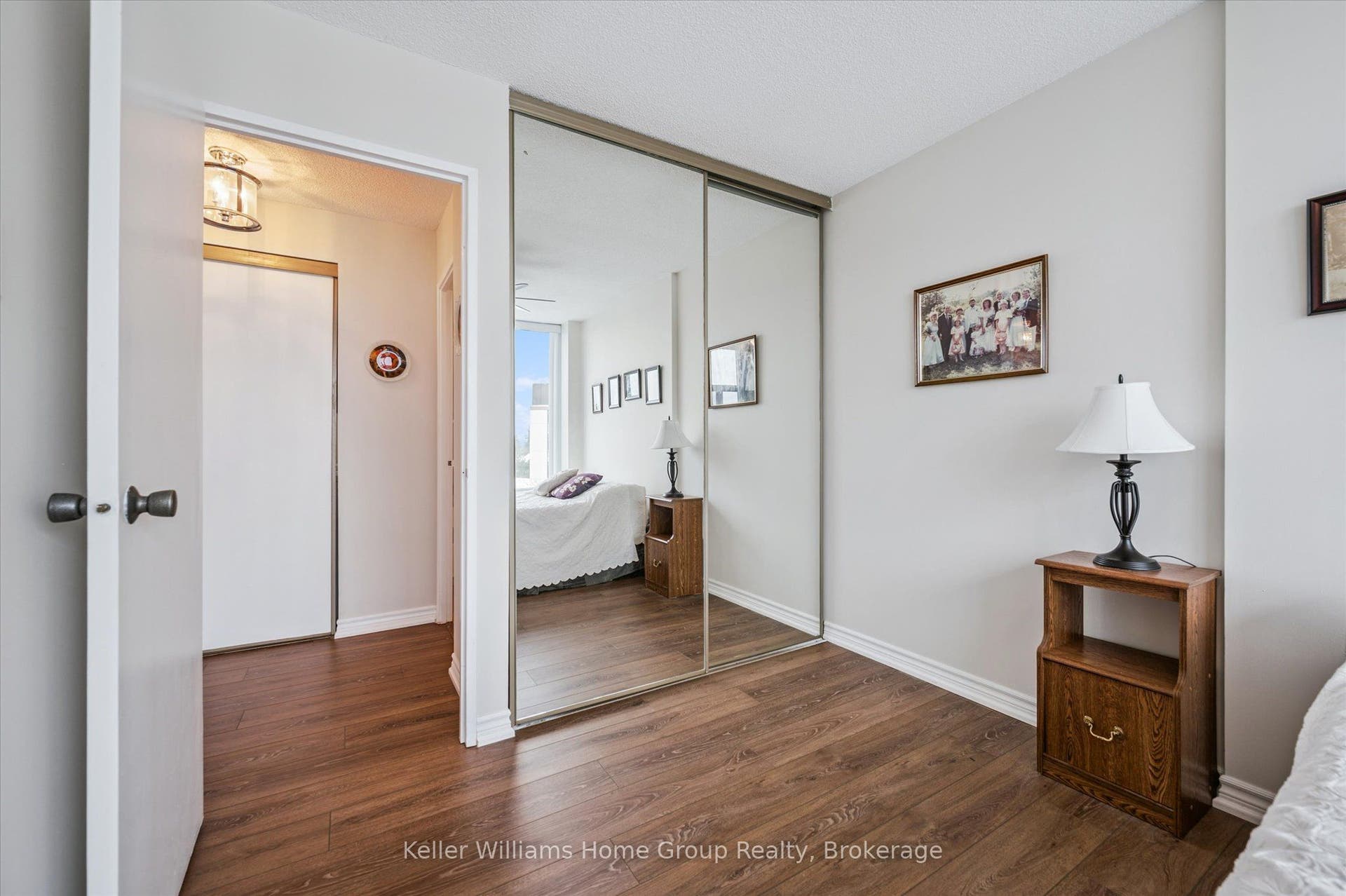 23 Woodlawn Road E, #702, Guelph, Wellington ON N1H 7G6 23 Woodlawn Road E, #702, Guelph, Wellington ON N1H 7G6