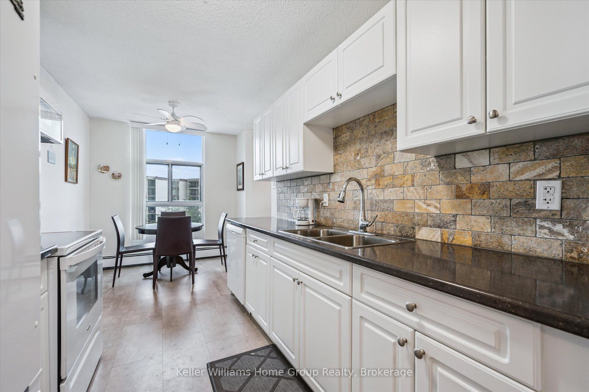 23 Woodlawn Road E, #702, Guelph, Wellington ON N1H 7G6 23 Woodlawn Road E, #702, Guelph, Wellington ON N1H 7G6
