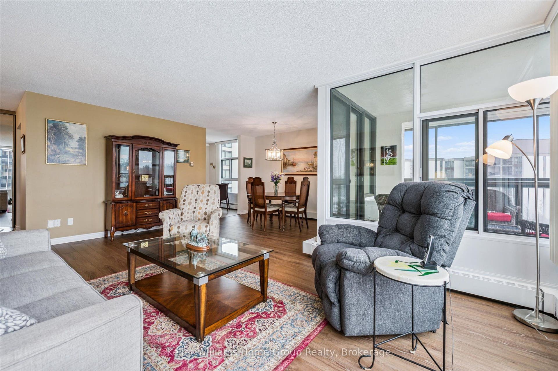 23 Woodlawn Road E, #702, Guelph, Wellington ON N1H 7G6 23 Woodlawn Road E, #702, Guelph, Wellington ON N1H 7G6
