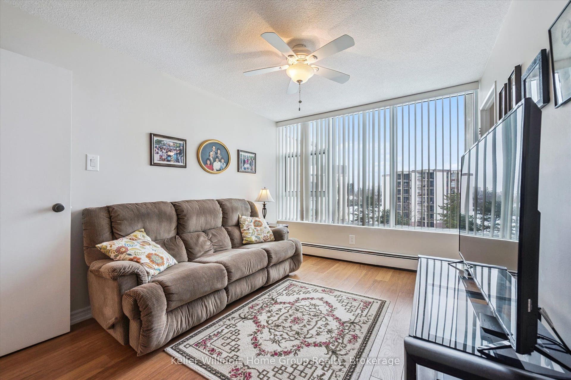 23 Woodlawn Road E, #702, Guelph, Wellington ON N1H 7G6 23 Woodlawn Road E, #702, Guelph, Wellington ON N1H 7G6