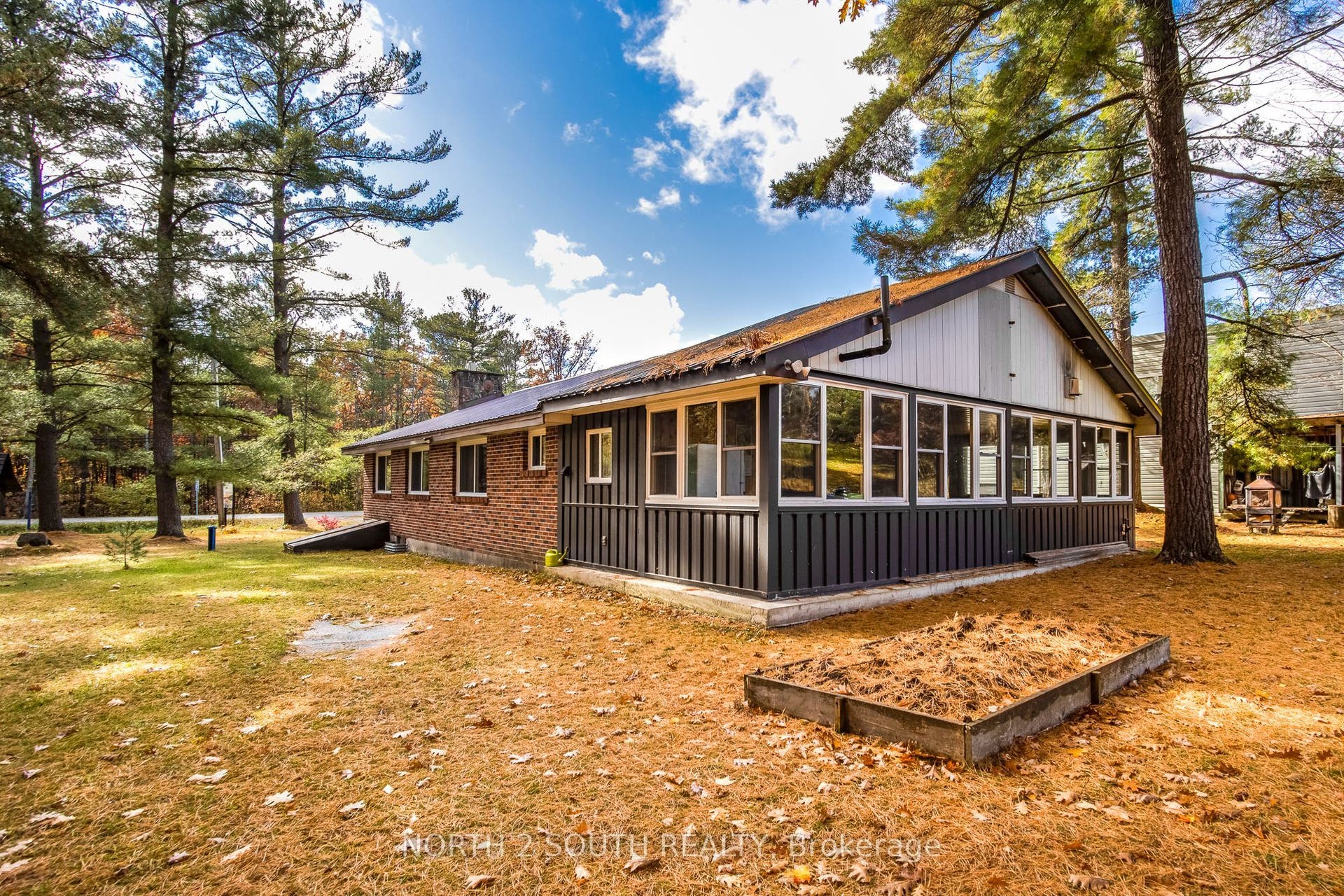 2512 Honey Harbour Road, Georgian Bay, Muskoka ON P0E 1E0 Rear of House