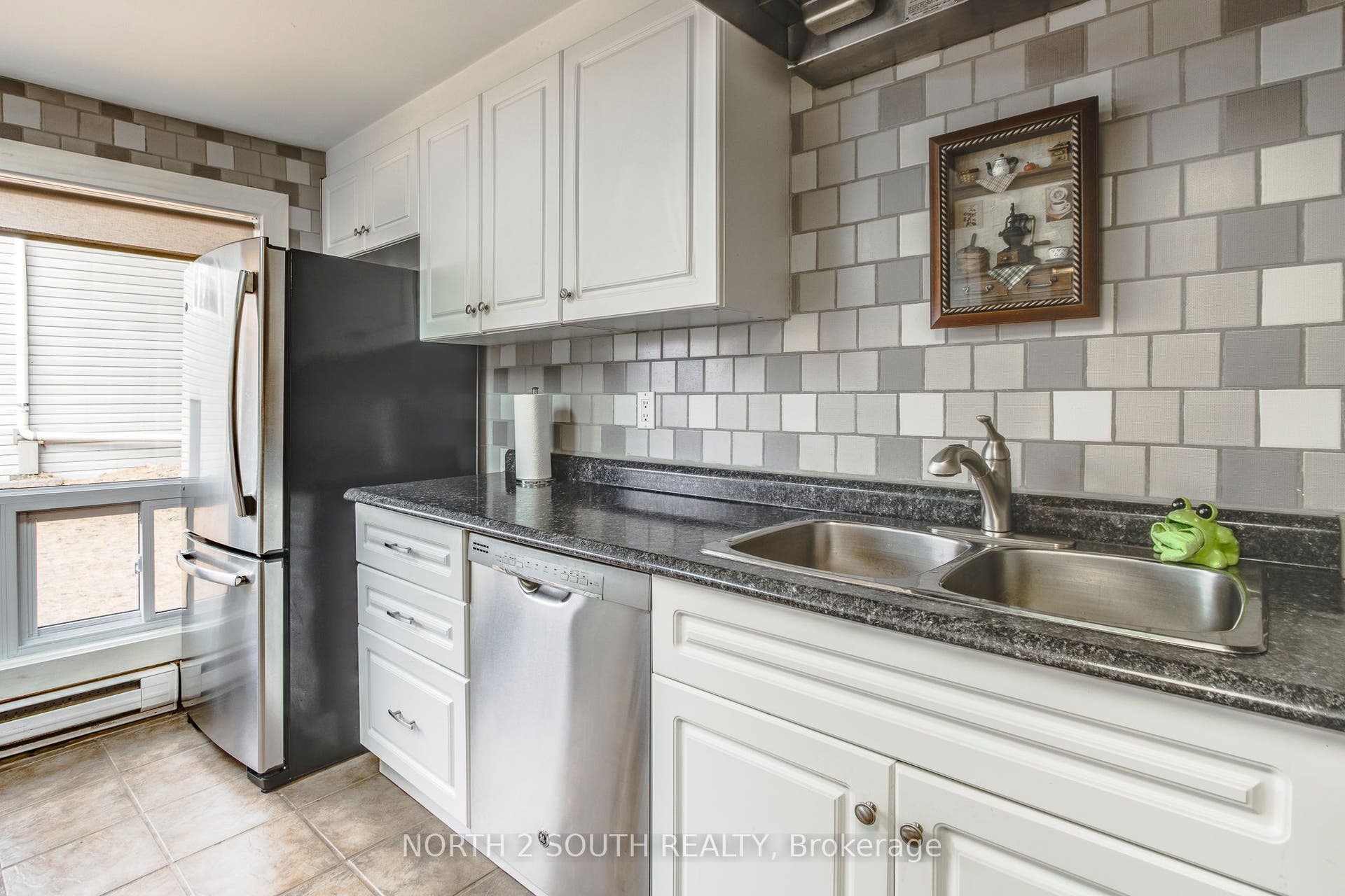 2512 Honey Harbour Road, Georgian Bay, Muskoka ON P0E 1E0 House Kitchen