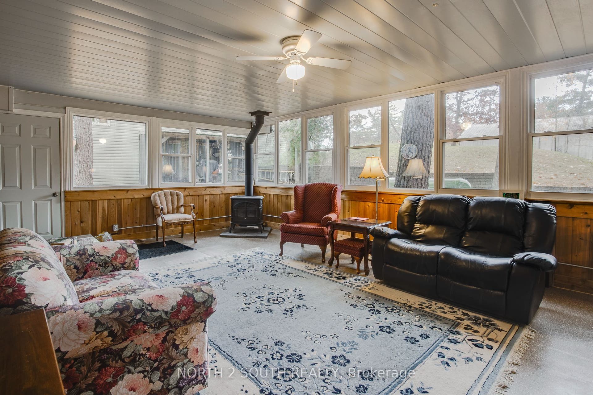 2512 Honey Harbour Road, Georgian Bay, Muskoka ON P0E 1E0 Family Room