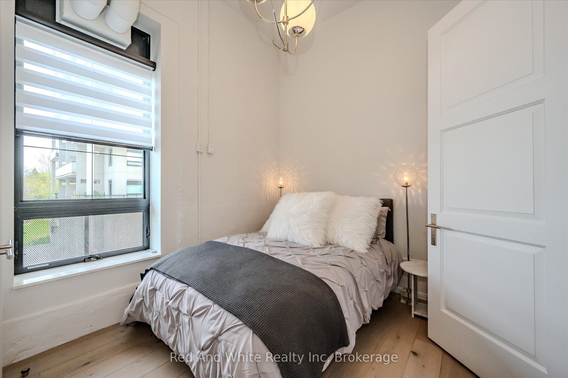 19 GUELPH Avenue, #308, Cambridge, Waterloo ON N3C 1A2 19 GUELPH Avenue, #308, Cambridge, Waterloo ON N3C 1A2