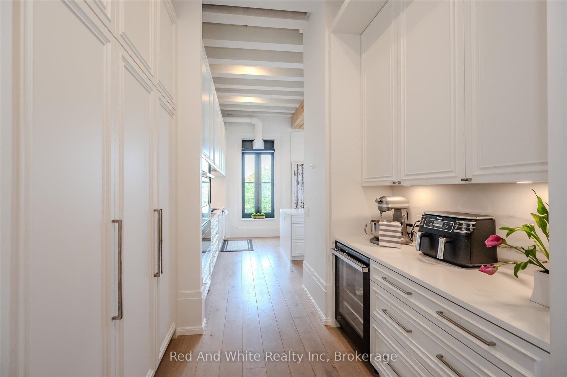 19 GUELPH Avenue, #308, Cambridge, Waterloo ON N3C 1A2 19 GUELPH Avenue, #308, Cambridge, Waterloo ON N3C 1A2