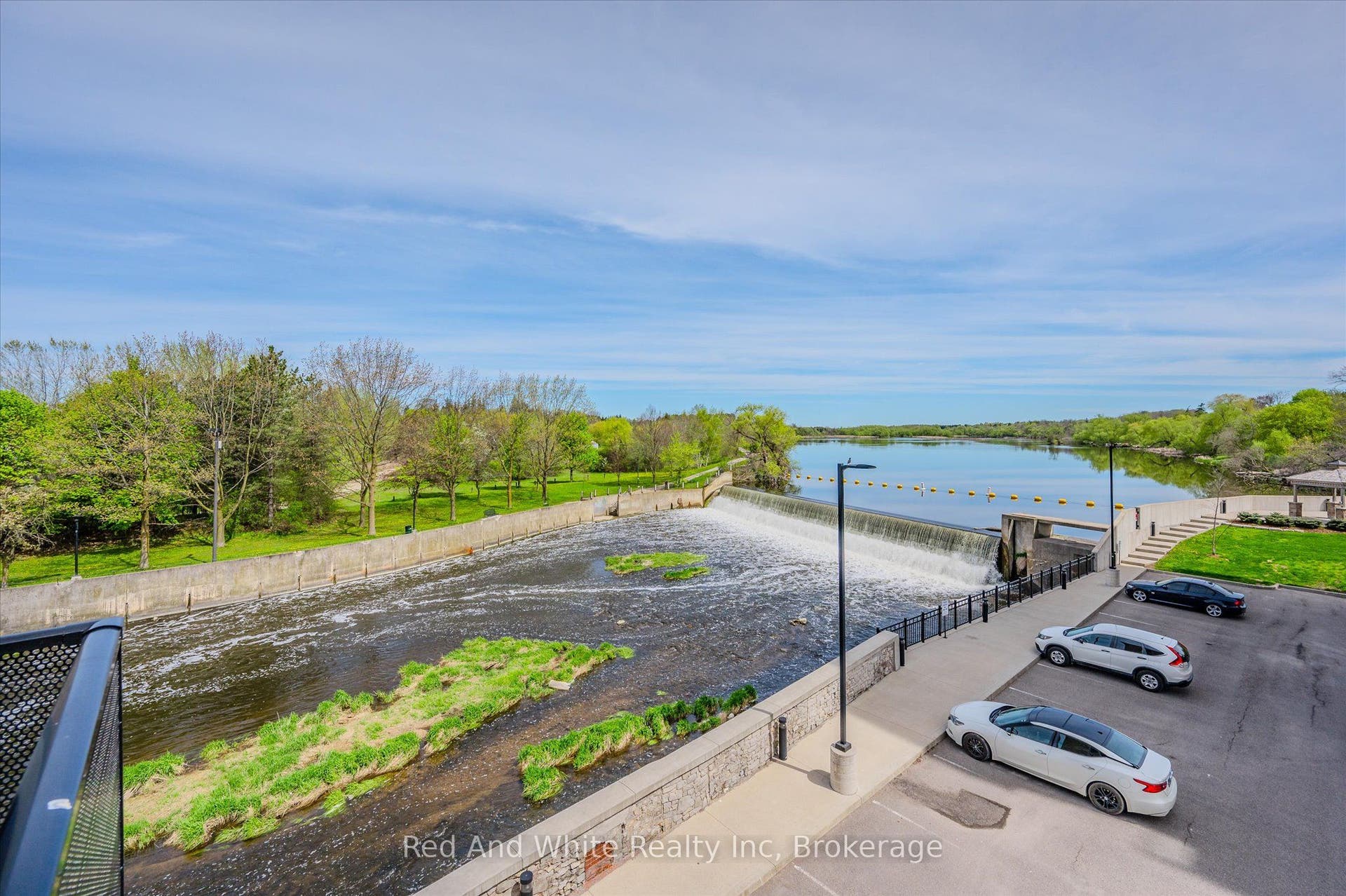 19 GUELPH Avenue, #308, Cambridge, Waterloo ON N3C 1A2 19 GUELPH Avenue, #308, Cambridge, Waterloo ON N3C 1A2
