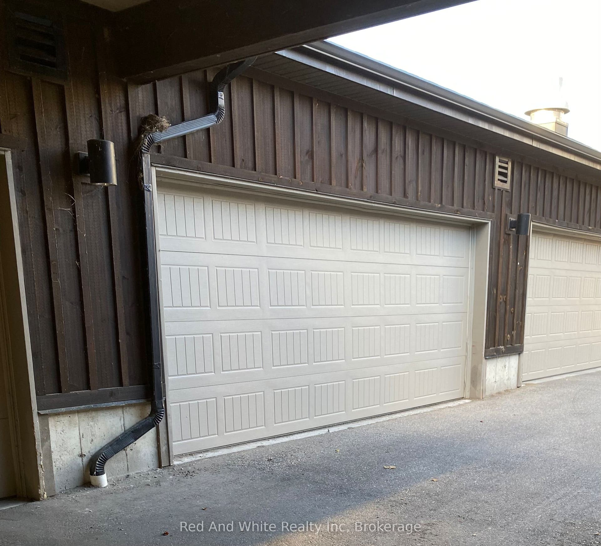 19 GUELPH Avenue, #308, Cambridge, Waterloo ON N3C 1A2 19 GUELPH Avenue, #308, Cambridge, Waterloo ON N3C 1A2