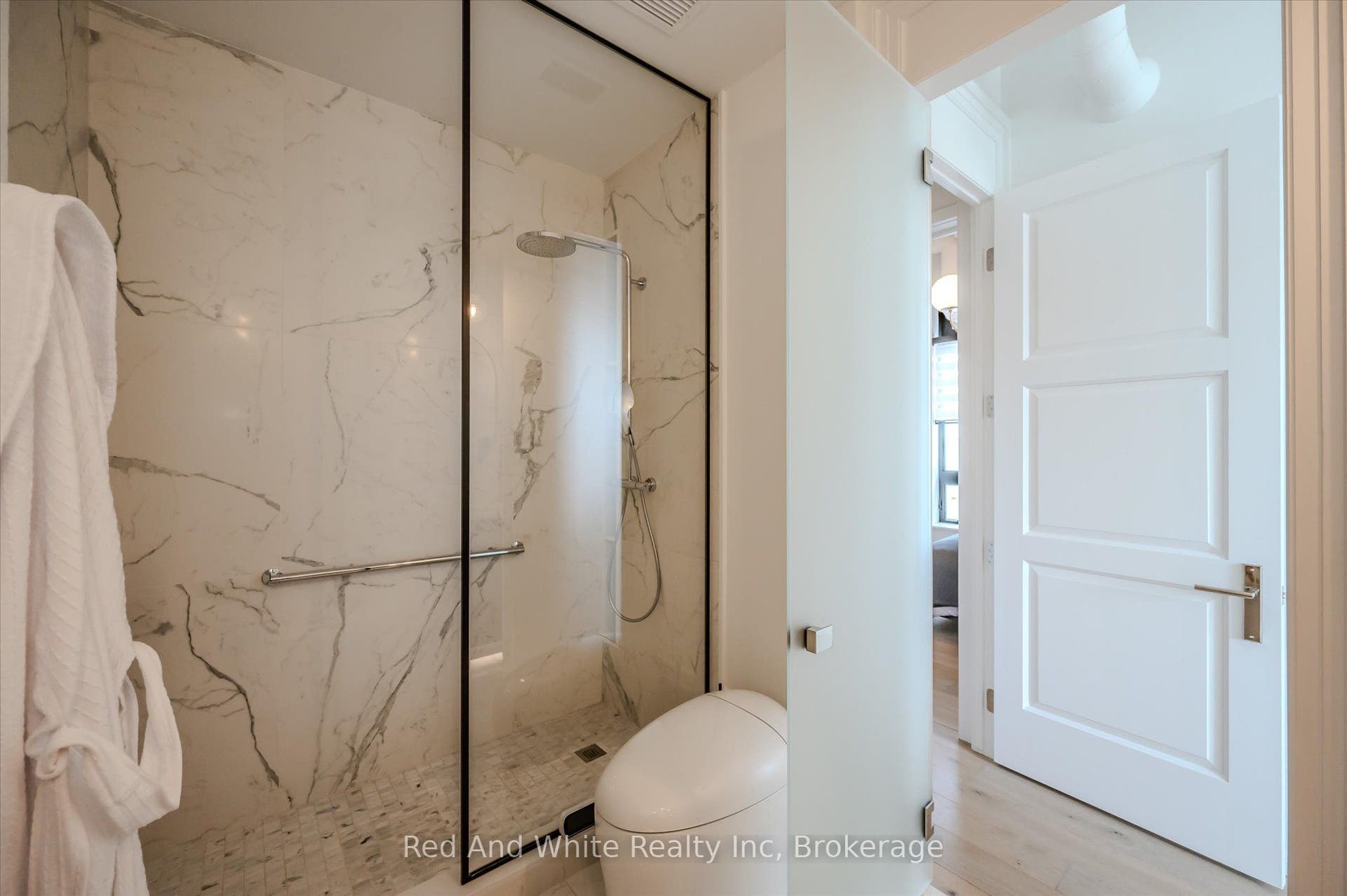 19 GUELPH Avenue, #308, Cambridge, Waterloo ON N3C 1A2 19 GUELPH Avenue, #308, Cambridge, Waterloo ON N3C 1A2