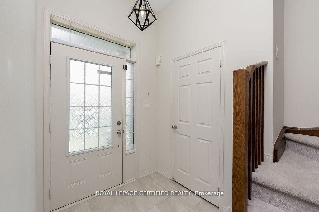 25 Elliot Street E, #2, Centre Wellington, Wellington ON N1M 0H6