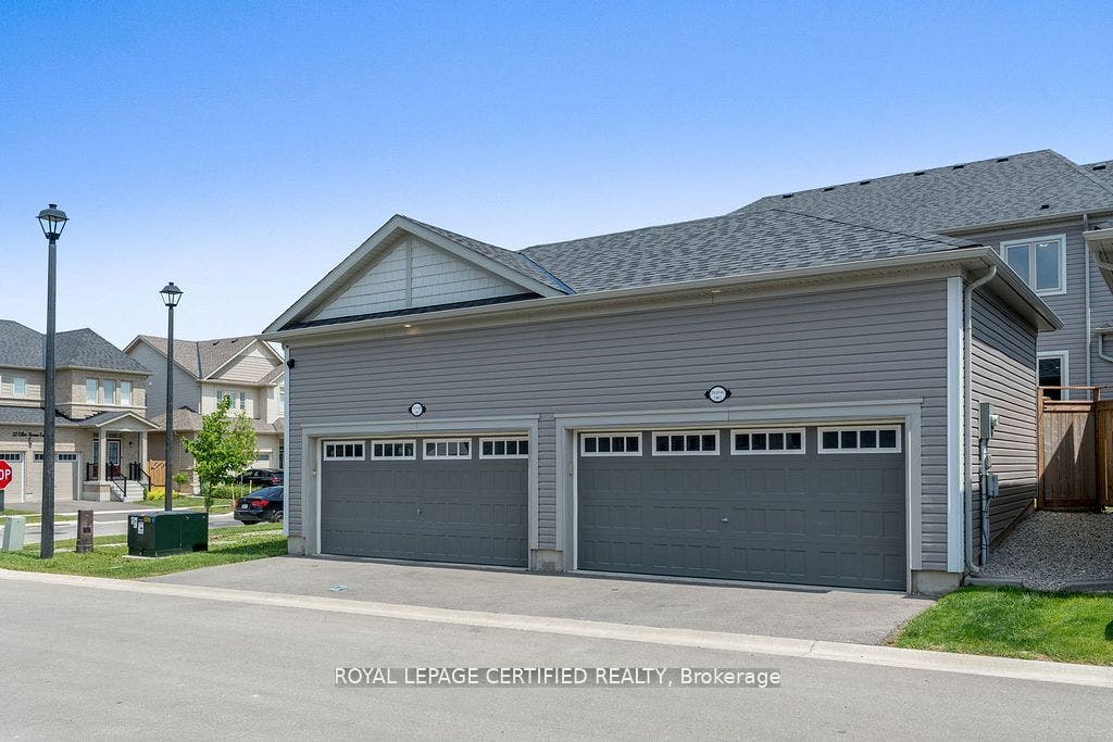 25 Elliot Street E, #2, Centre Wellington, Wellington ON N1M 0H6
