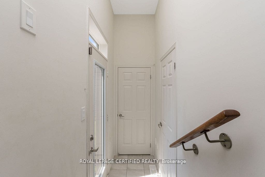 25 Elliot Street E, #2, Centre Wellington, Wellington ON N1M 0H6