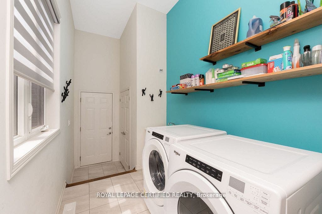 25 Elliot Street E, #2, Centre Wellington, Wellington ON N1M 0H6