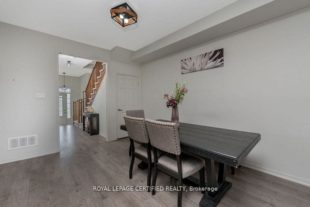 25 Elliot Street E, #2, Centre Wellington, Wellington ON N1M 0H6
