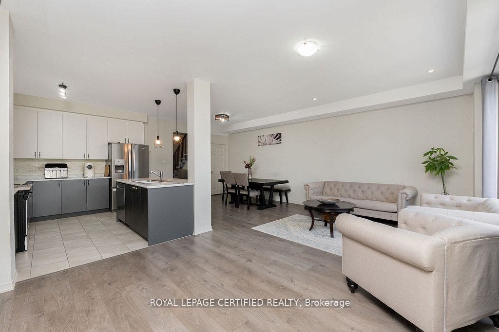 25 Elliot Street E, #2, Centre Wellington, Wellington ON N1M 0H6