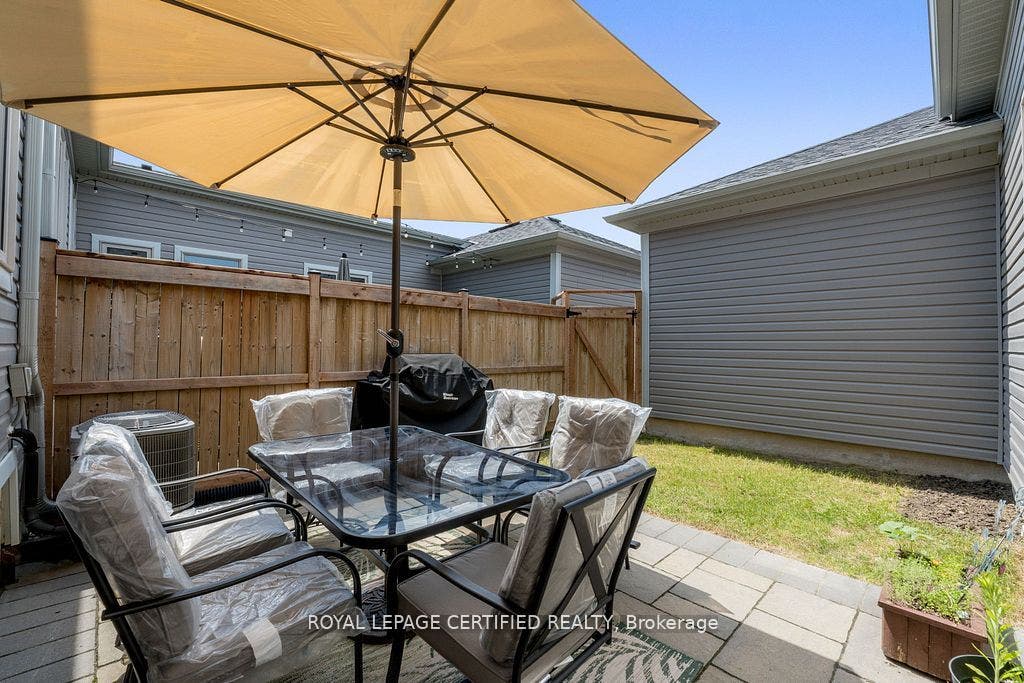 25 Elliot Street E, #2, Centre Wellington, Wellington ON N1M 0H6