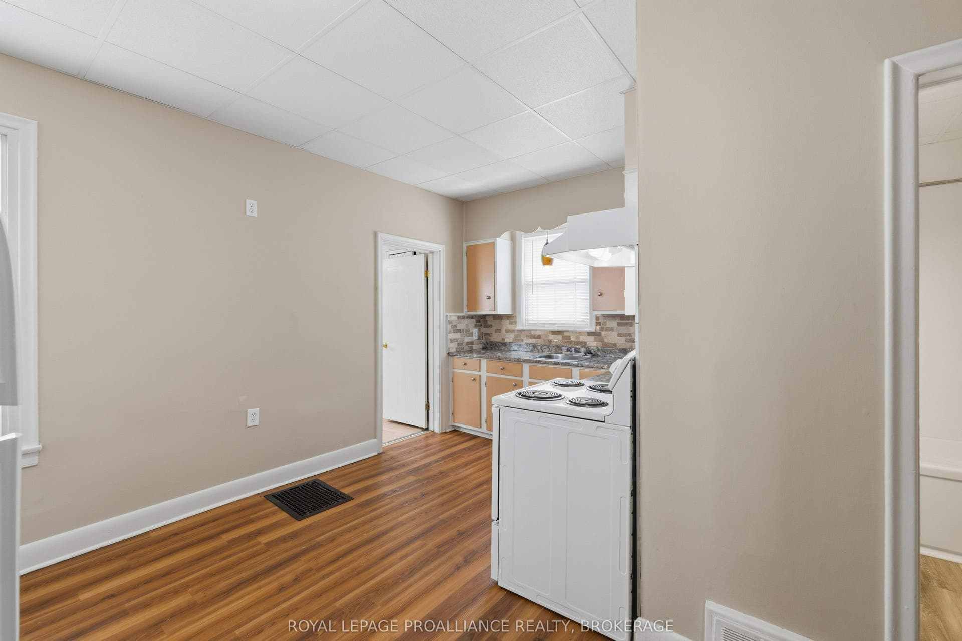 624 Princess Street, Kingston, Frontenac ON K7L 1E3