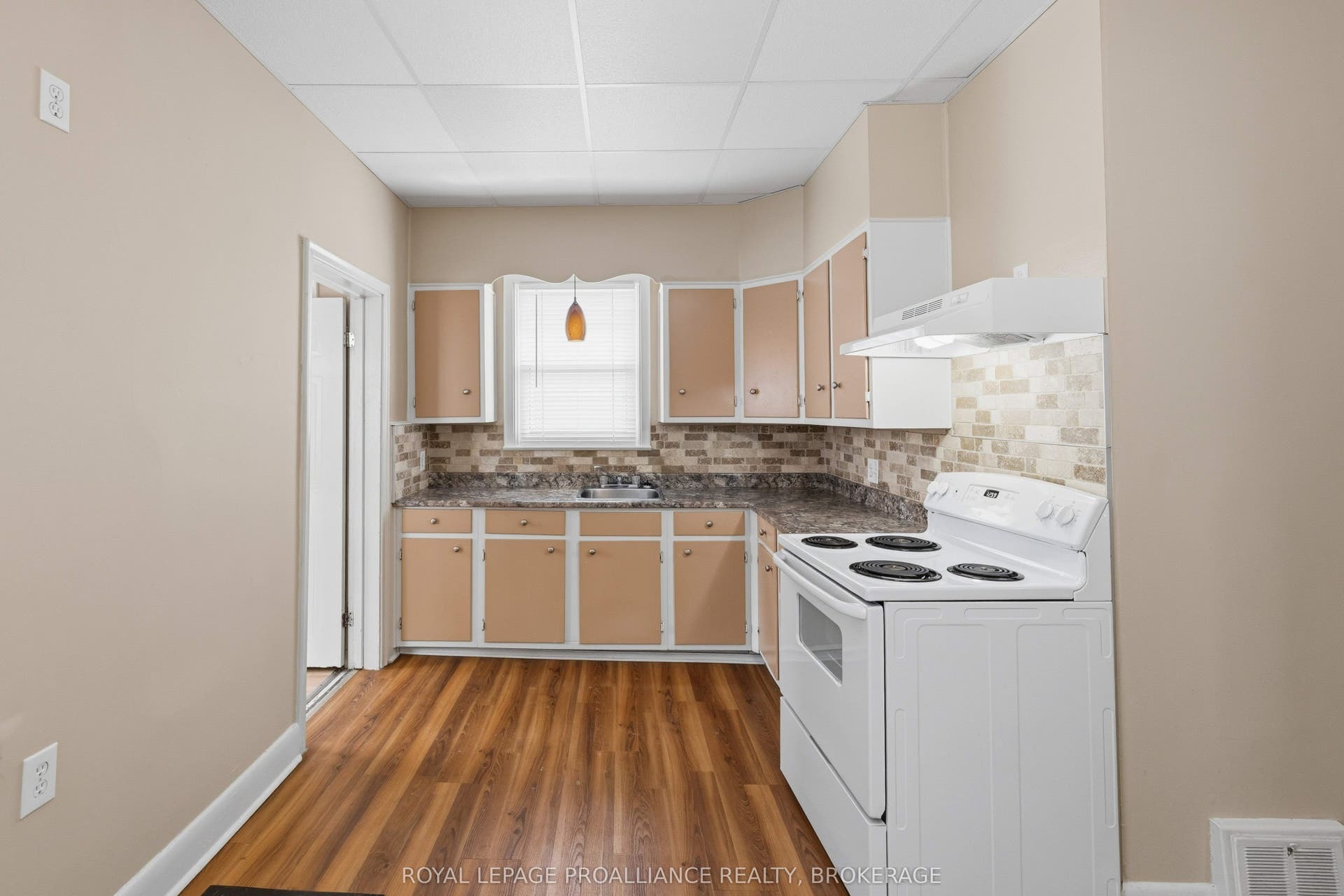 624 Princess Street, Kingston, Frontenac ON K7L 1E3