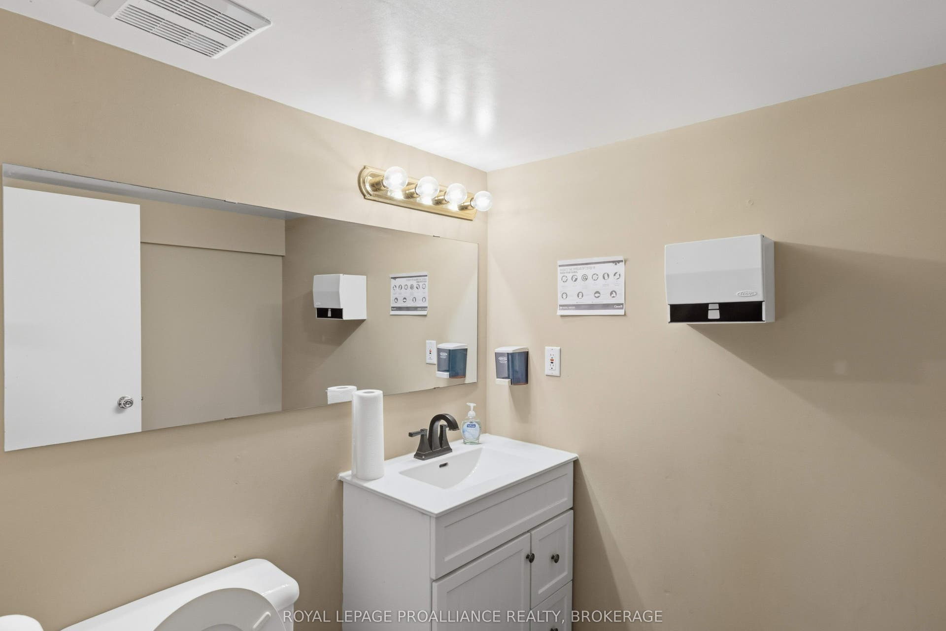 624 Princess Street, Kingston, Frontenac ON K7L 1E3