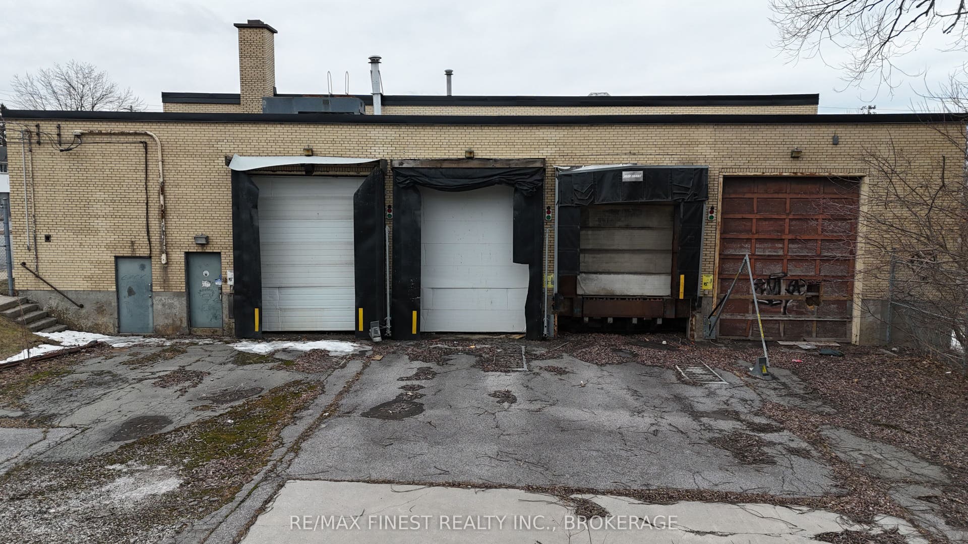 121 Cataraqui Street, Kingston, Frontenac ON K7K 1Z8 121 Cataraqui Street, Kingston, Frontenac ON K7K 1Z8