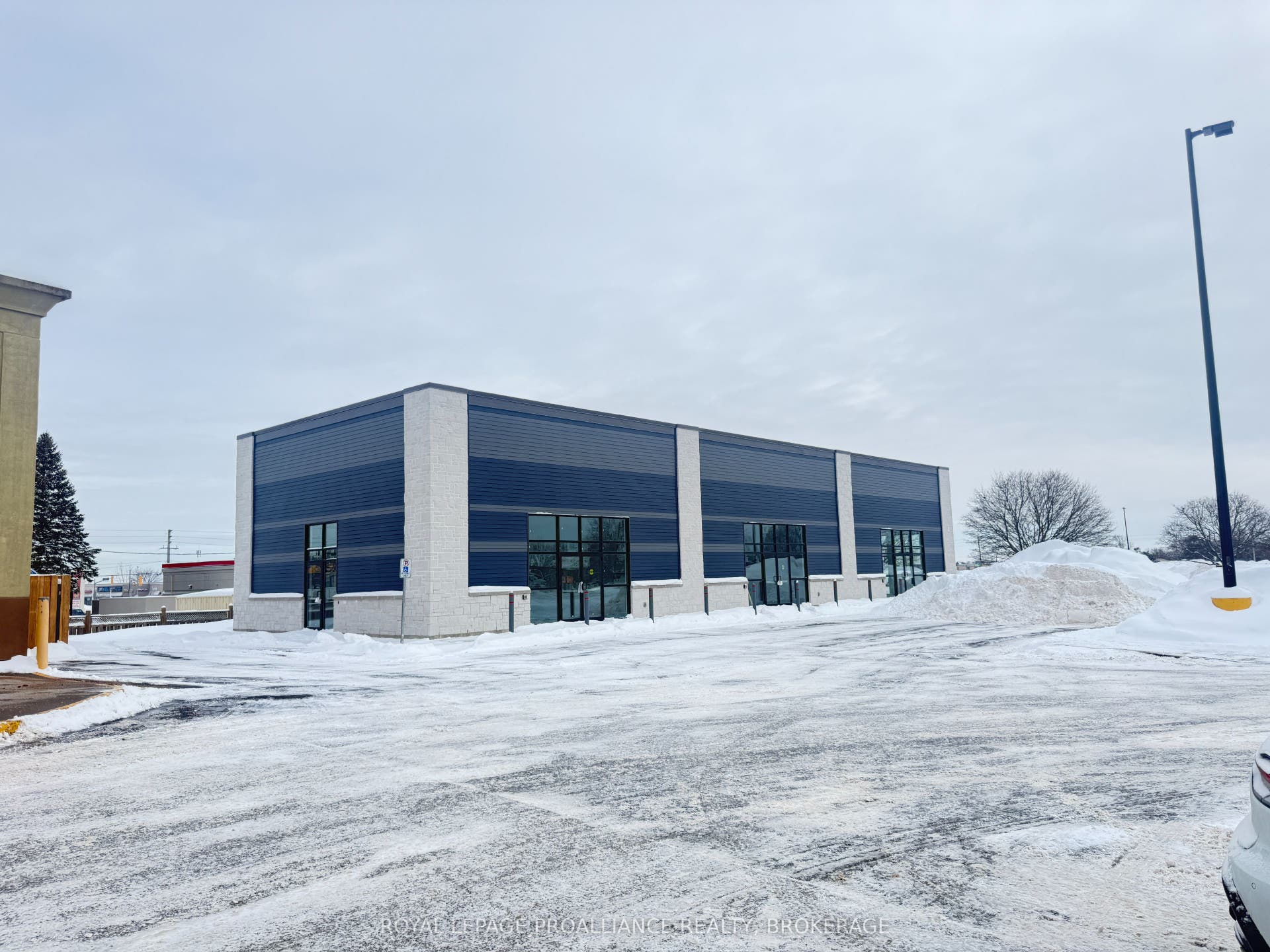 7721 Kent Boulevard, #A, Brockville, Leeds And Grenville ON K6V 3G7