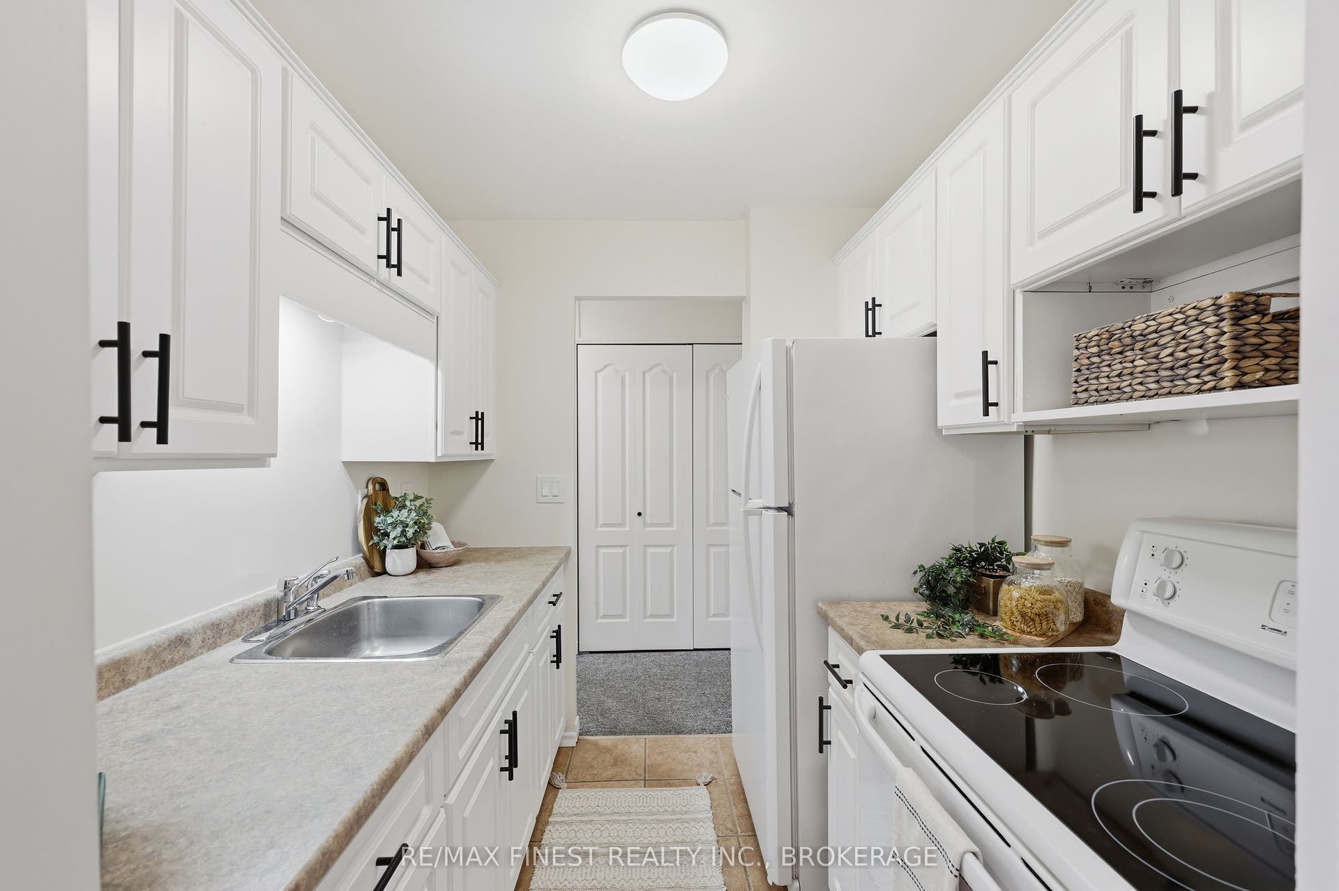 334 Queen Mary Road, #407, Kingston, Frontenac ON K7M 7E7