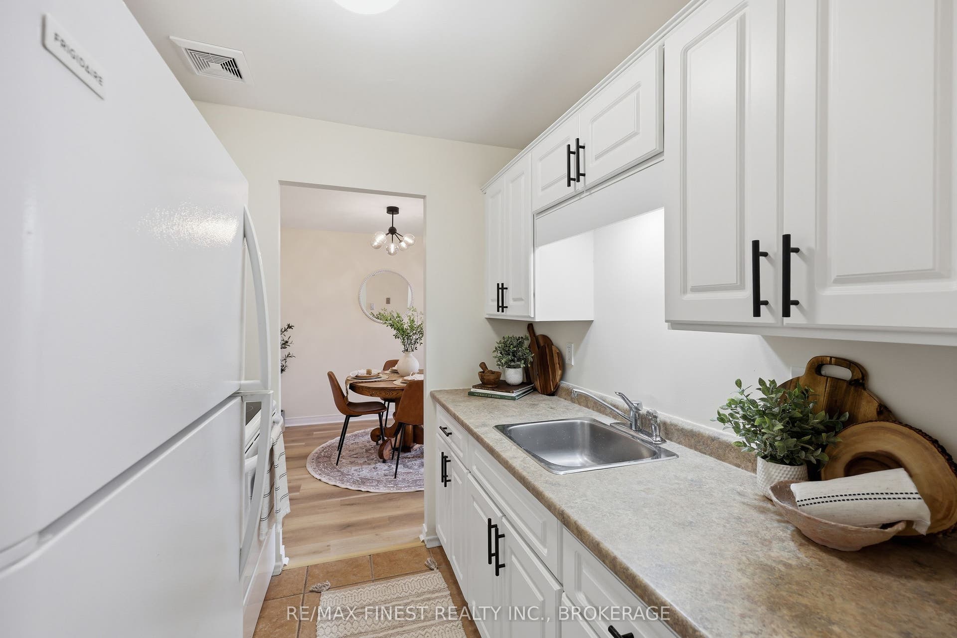 334 Queen Mary Road, #407, Kingston, Frontenac ON K7M 7E7