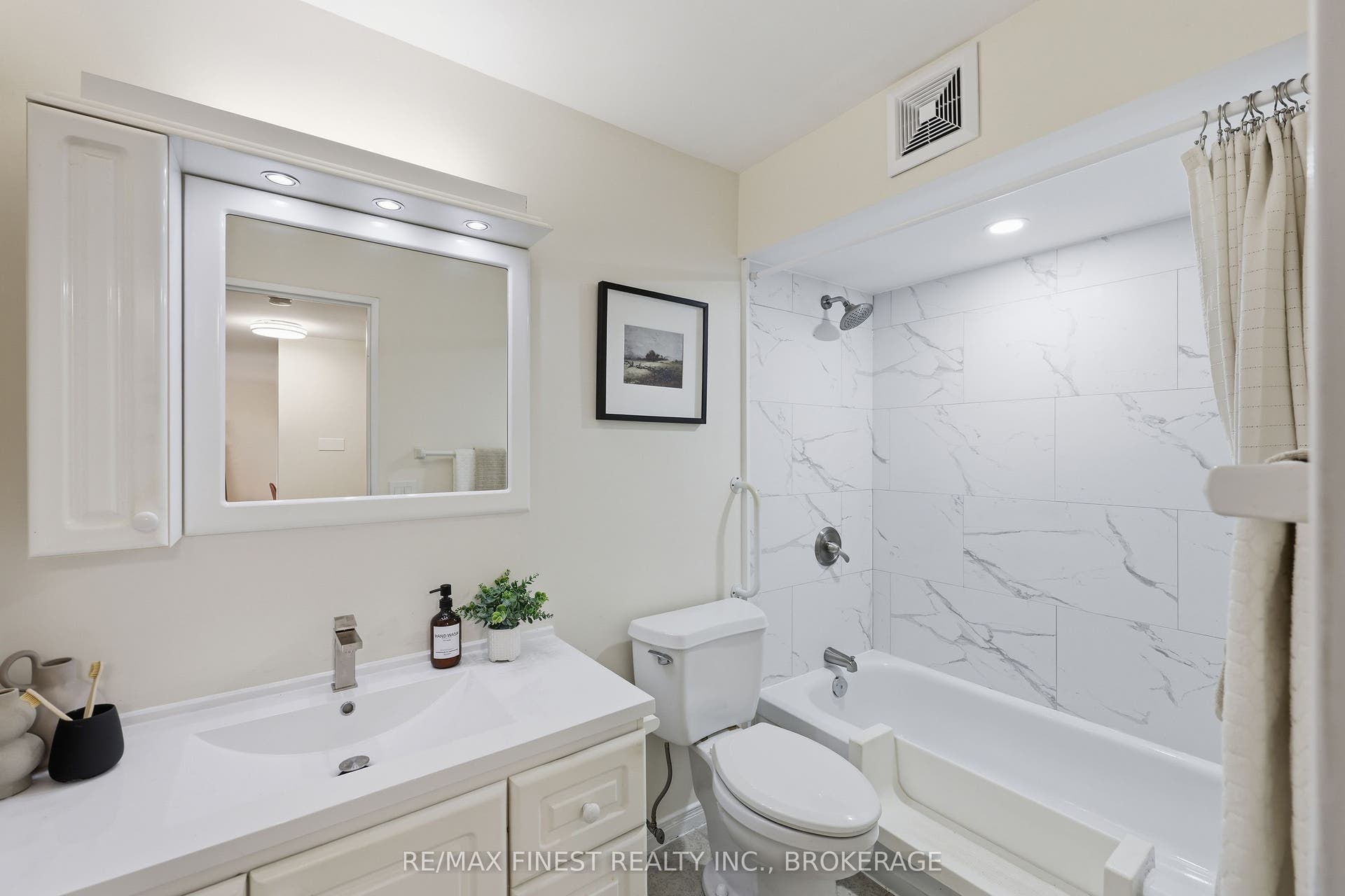 334 Queen Mary Road, #407, Kingston, Frontenac ON K7M 7E7